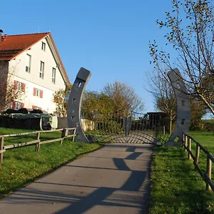 Gasthof Allgäu Meadow Ranch, Hergatz